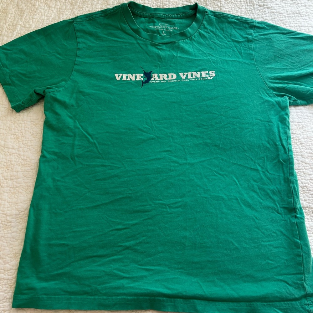 Vineyard Vines tee kids